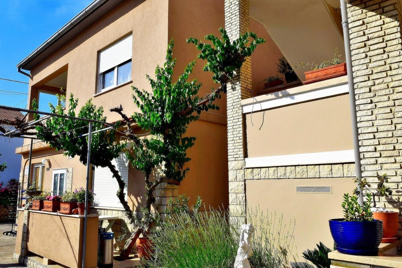 Zoro Apartments Palit Exterior foto